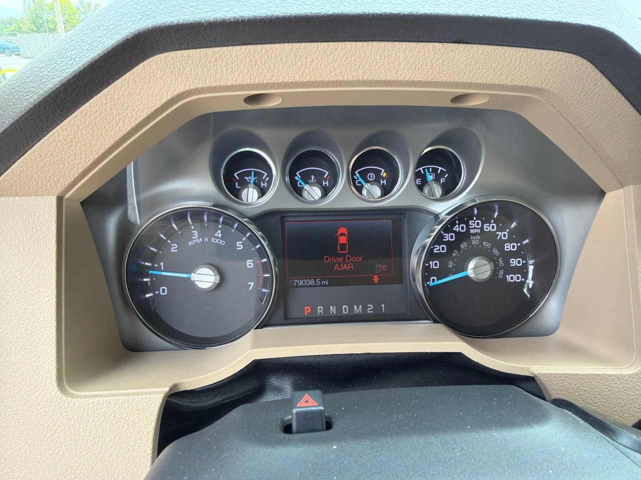 Used 2016 Ford F250 XLT w/ XLT Premium Package AWD/4WD image 21