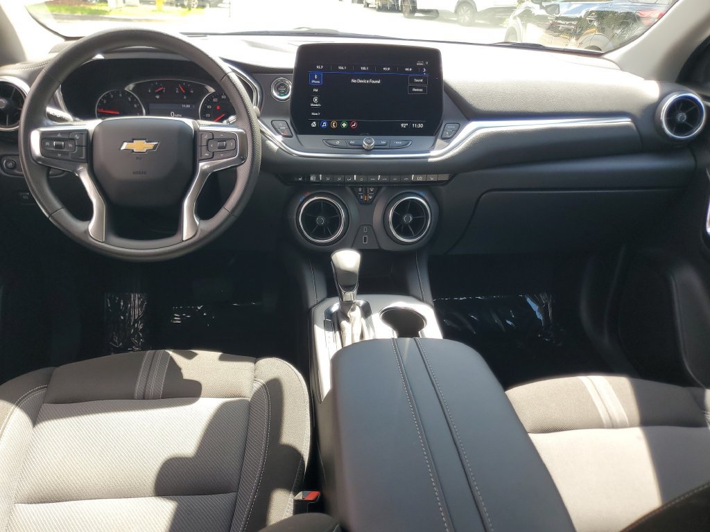 Used 2025 Chevrolet Blazer LT FWD image 12