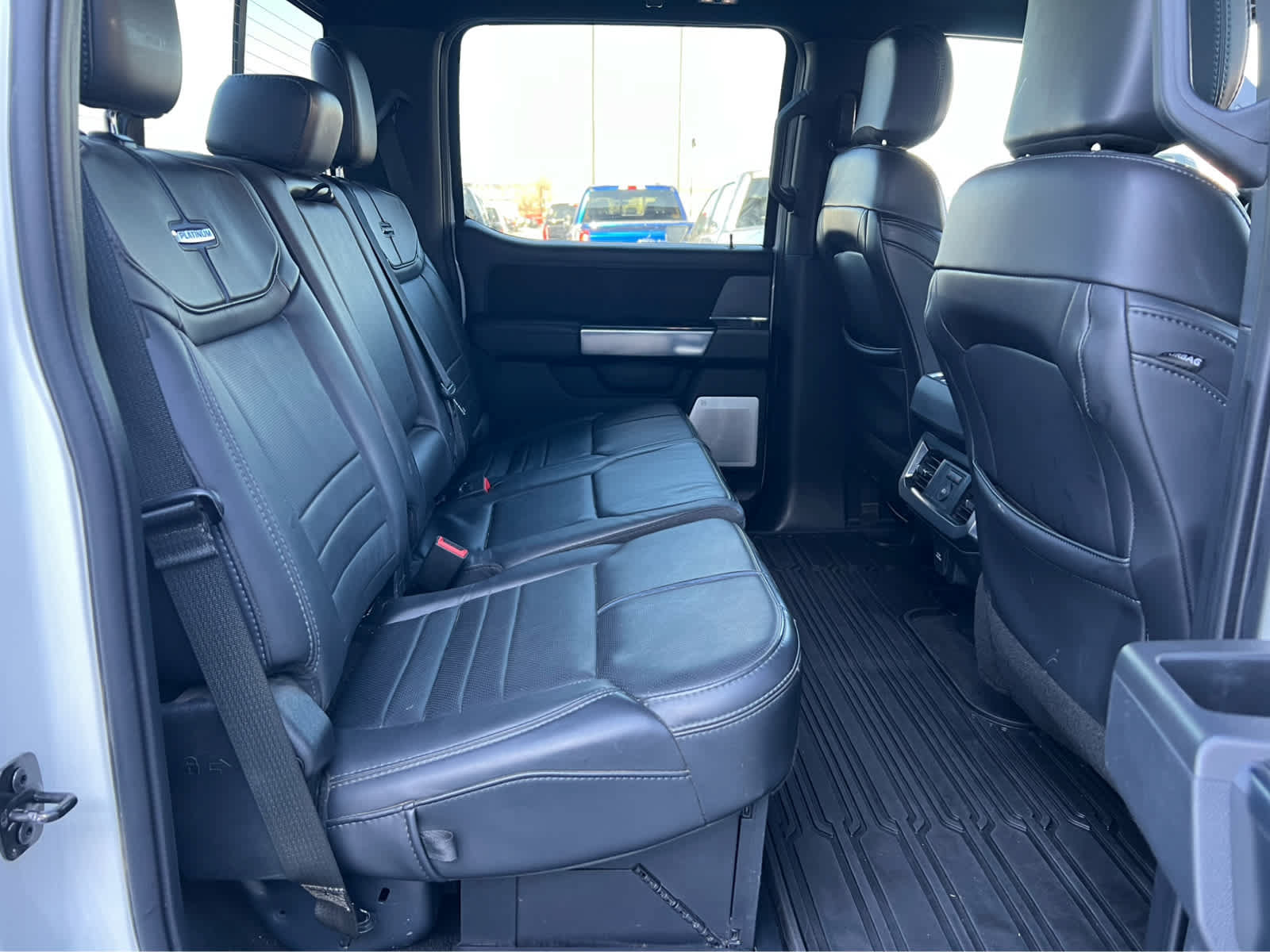 Certified 2025 Ford F350 Platinum AWD/4WD image 26