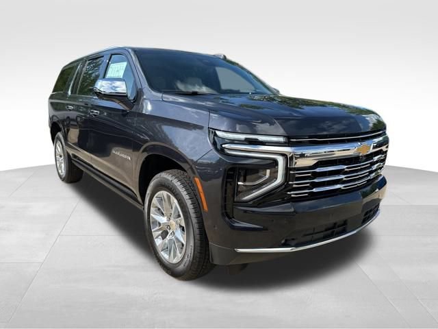 New 2025 Chevrolet Suburban Premier image 7