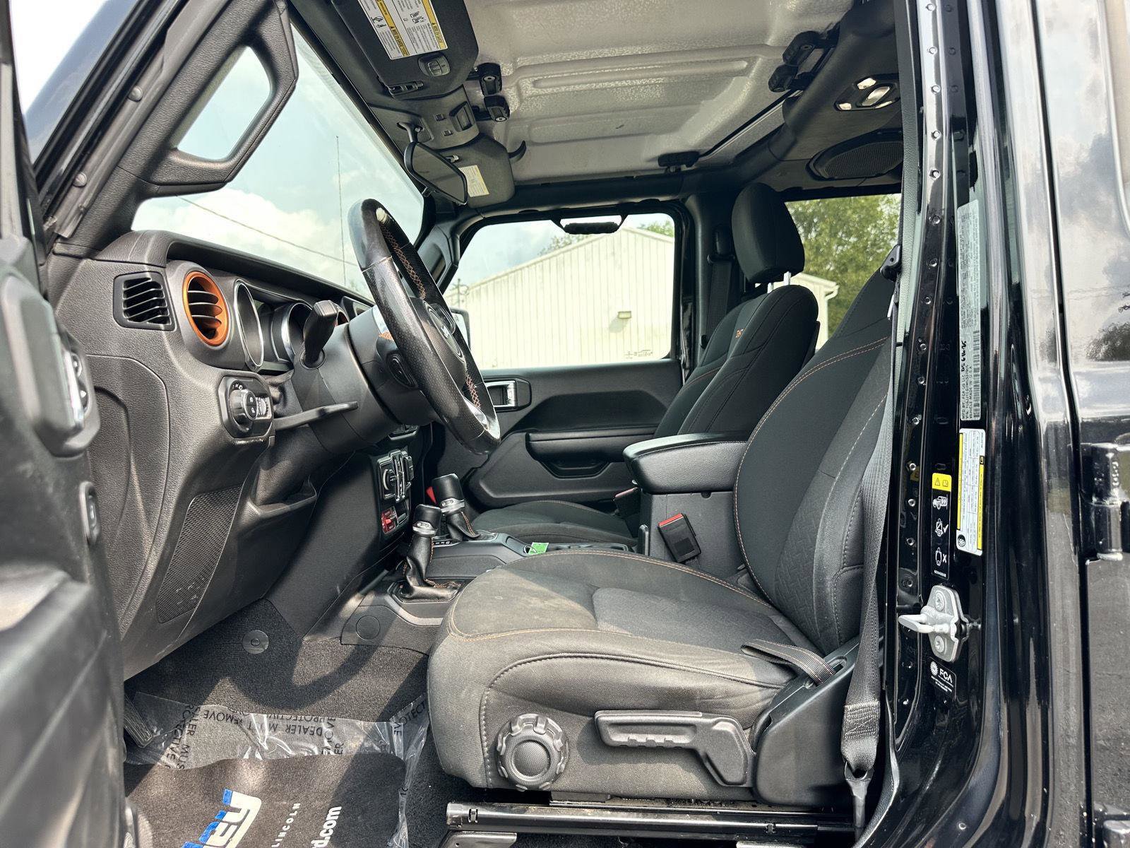 Used 2021 Jeep Gladiator Mojave w/ Cold Weather Group image 10