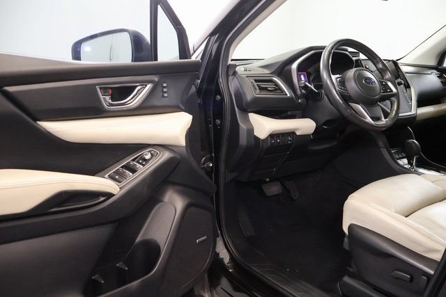 Used 2023 Subaru Ascent Limited w/ Technology Package AWD/4WD image 9