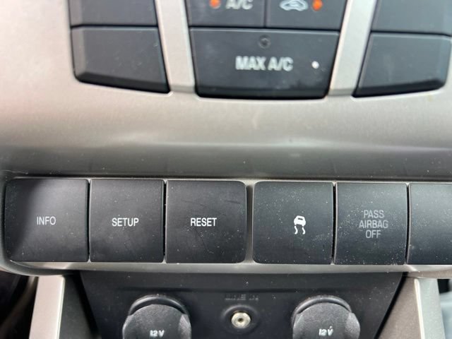 Used 2010 Ford Focus SE FWD image 19