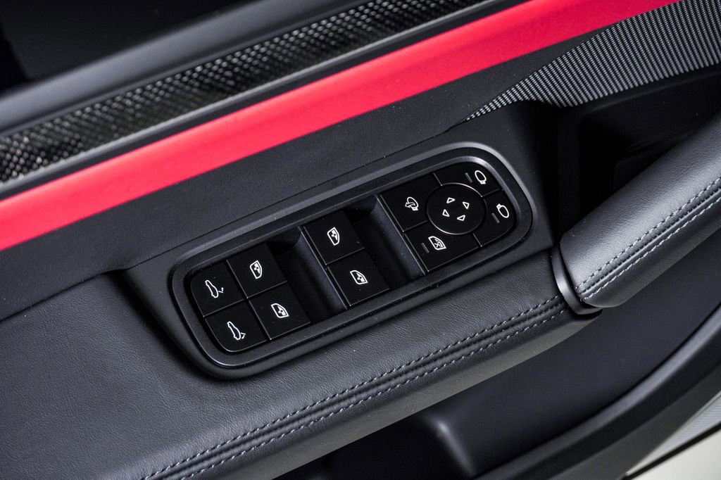 New 2026 Porsche Cayenne GTS image 26