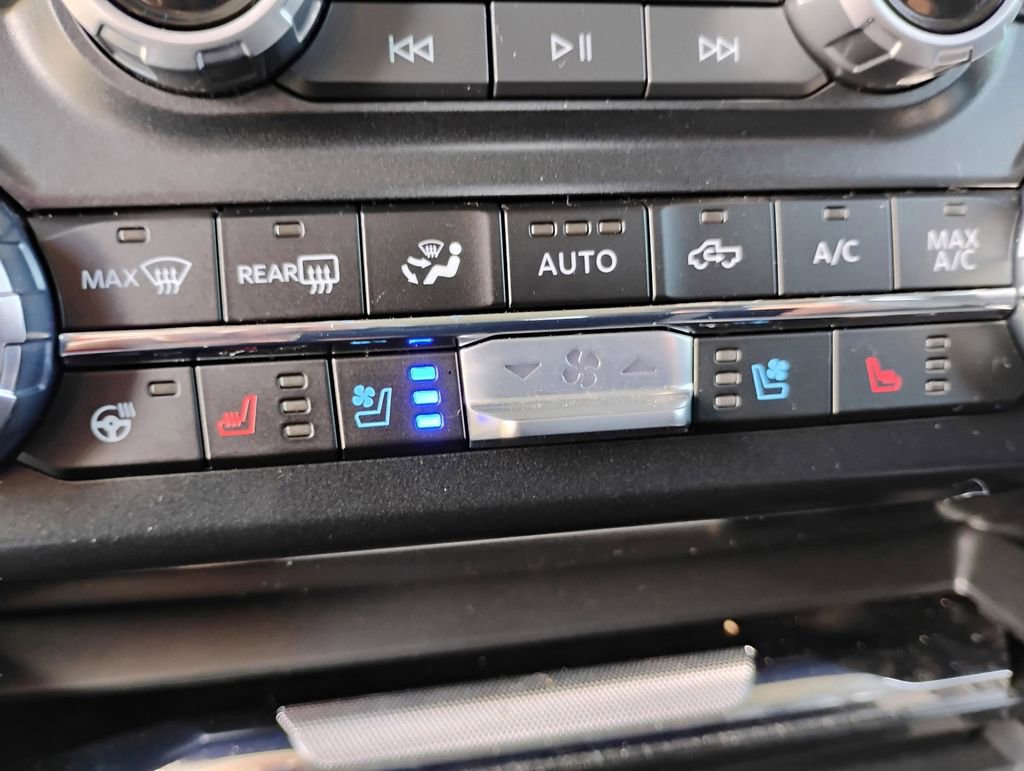 Used 2024 Ford F250 Lariat image 26