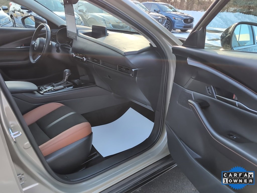 Certified 2025 MAZDA CX-30 Carbon image 6