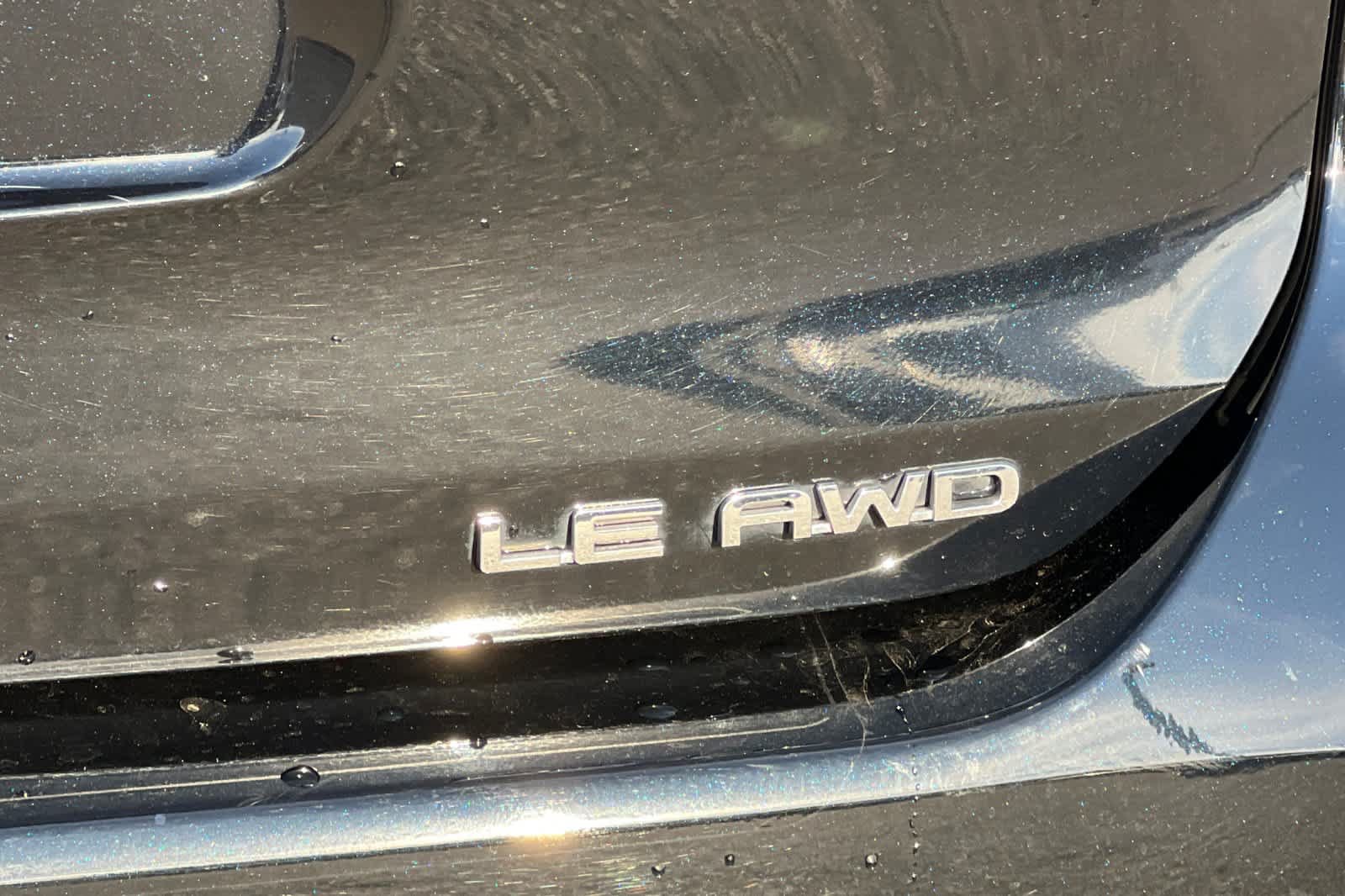 Used 2024 Toyota Highlander LE AWD/4WD image 24