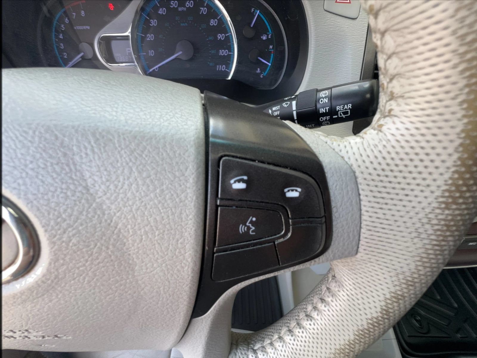 Used 2014 Toyota Sienna XLE FWD image 18