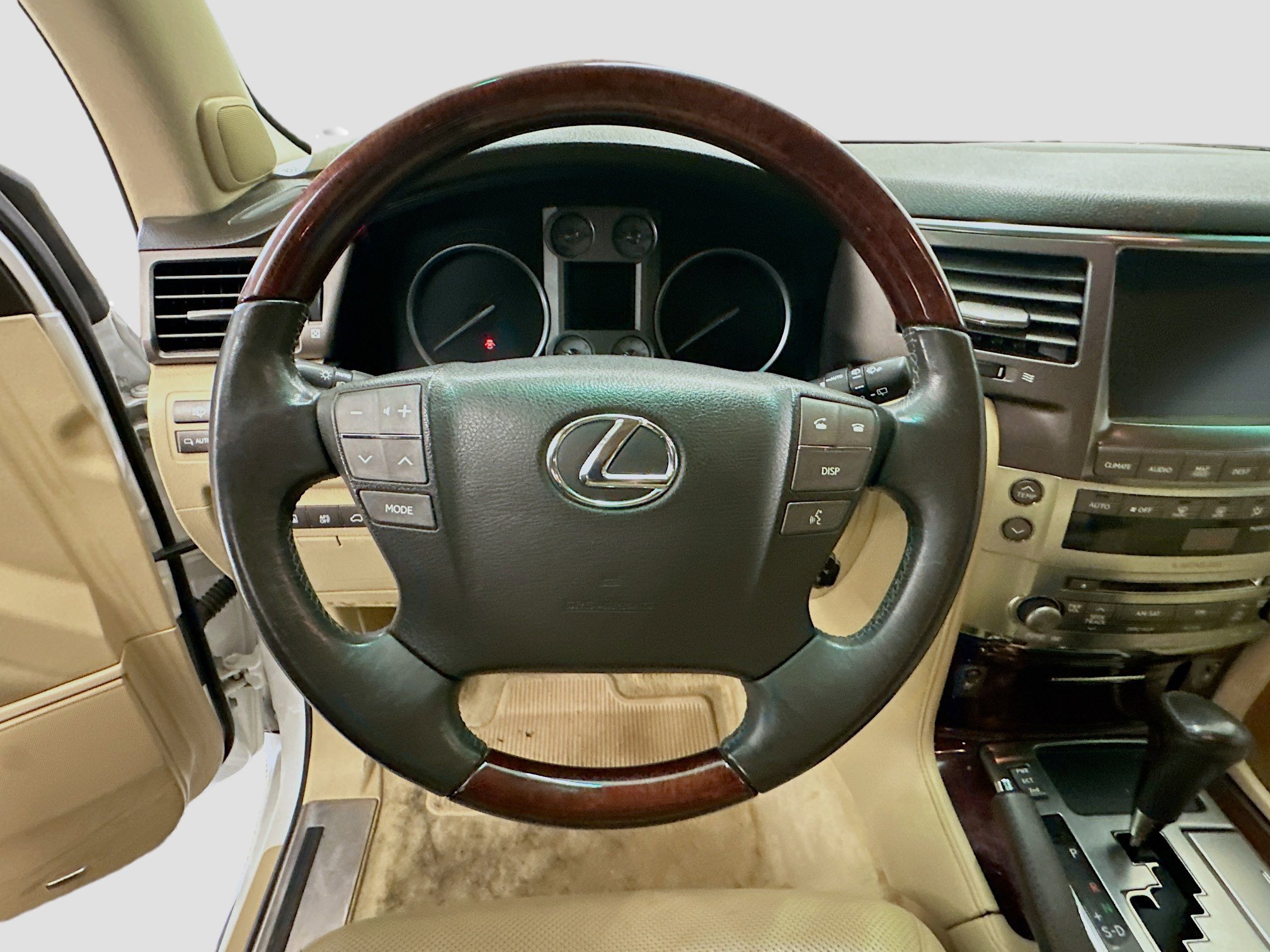 Used 2009 Lexus LX 570 4WD image 18