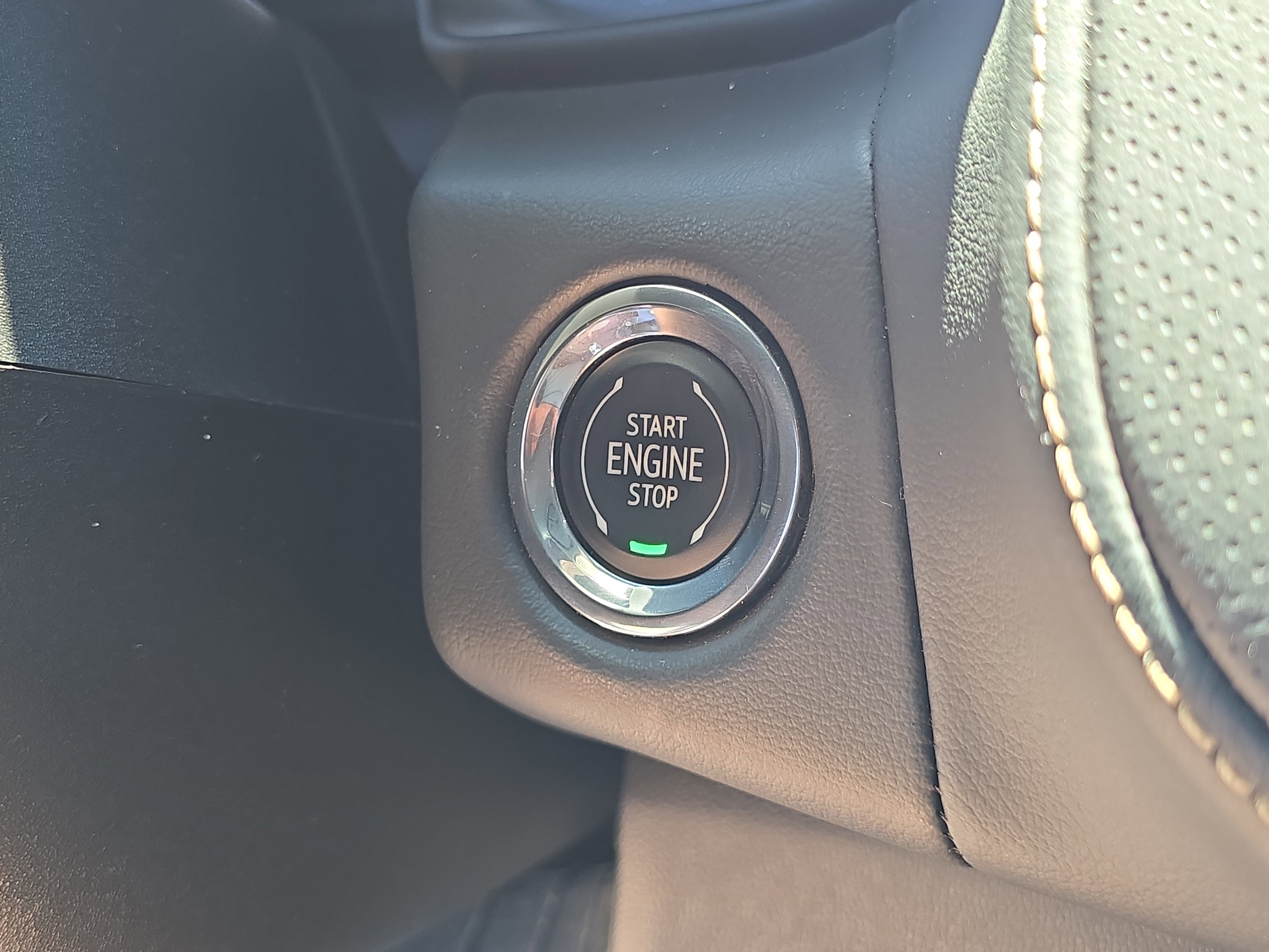 Used 2023 GMC Yukon SLT w/ SLT Luxury Package AWD/4WD image 30