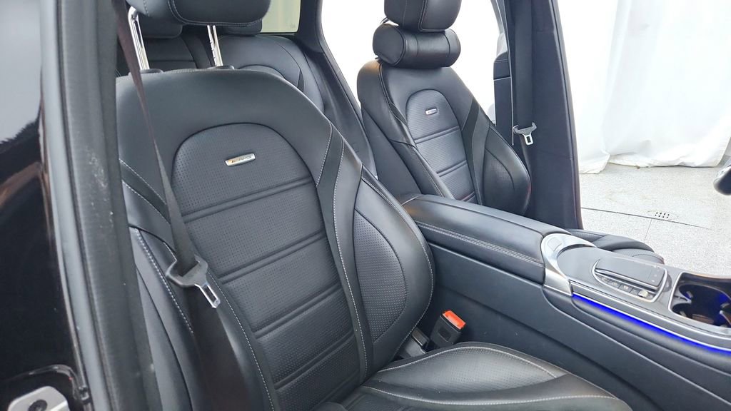 Used 2021 Mercedes-Benz GLC 63 AMG GLC 63 AMG image 36