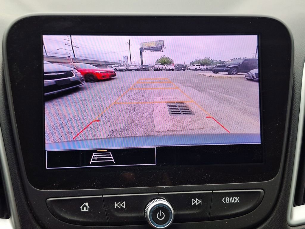 Used 2024 Chevrolet Malibu LT FWD image 14