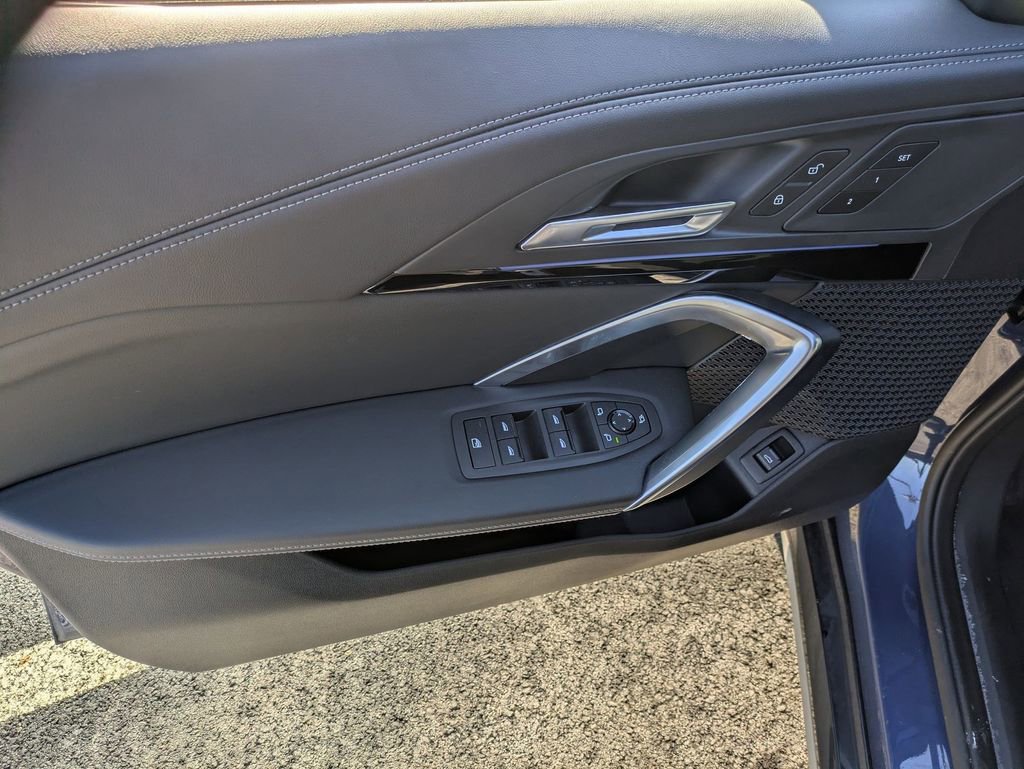 Used 2024 BMW X1 xDrive28i w/ Convenience Package image 9