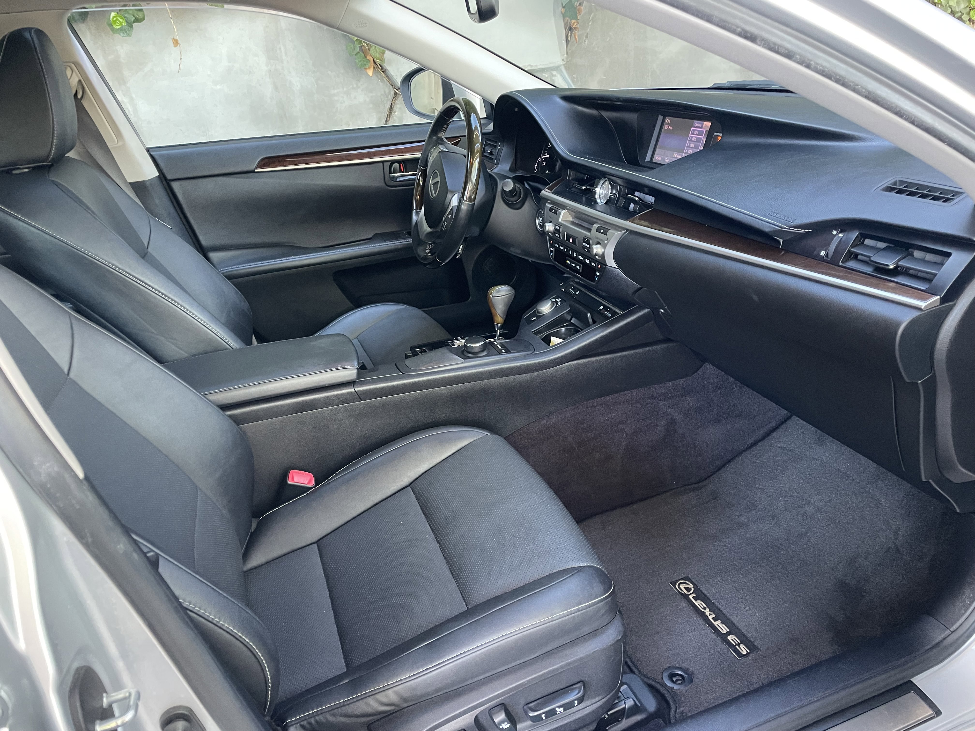 Used 2014 Lexus ES 350 w/ Premium Package image 7