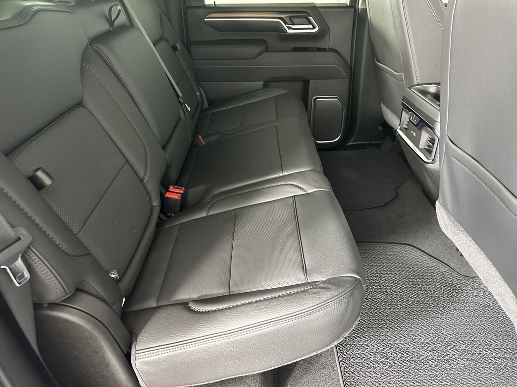 New 2025 GMC Sierra 2500 Denali w/ Denali Reserve Package image 13
