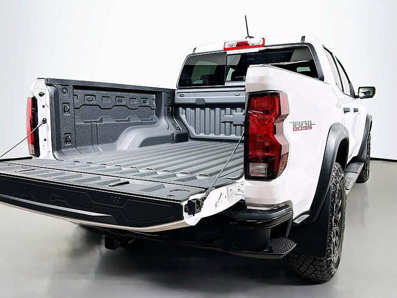 Used 2025 Chevrolet Colorado Trail Boss image 24