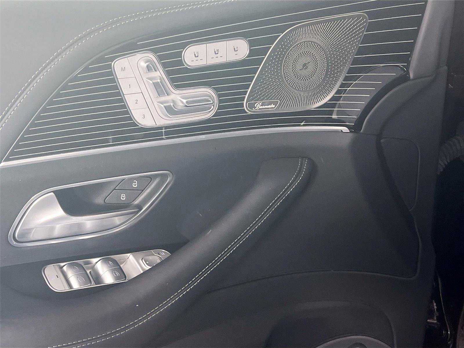 Certified 2024 Mercedes-Benz Maybach GLS 600 4MATIC image 16