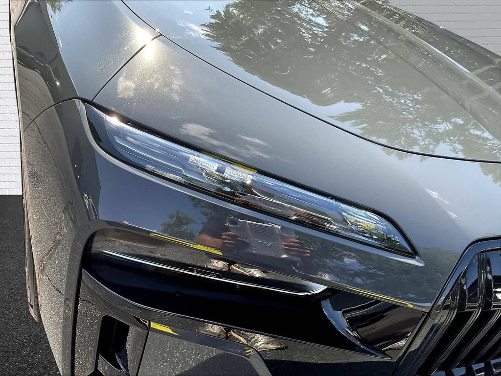 Used 2023 BMW i7 xDrive60 w/ Executive Package 2 AWD/4WD image 26