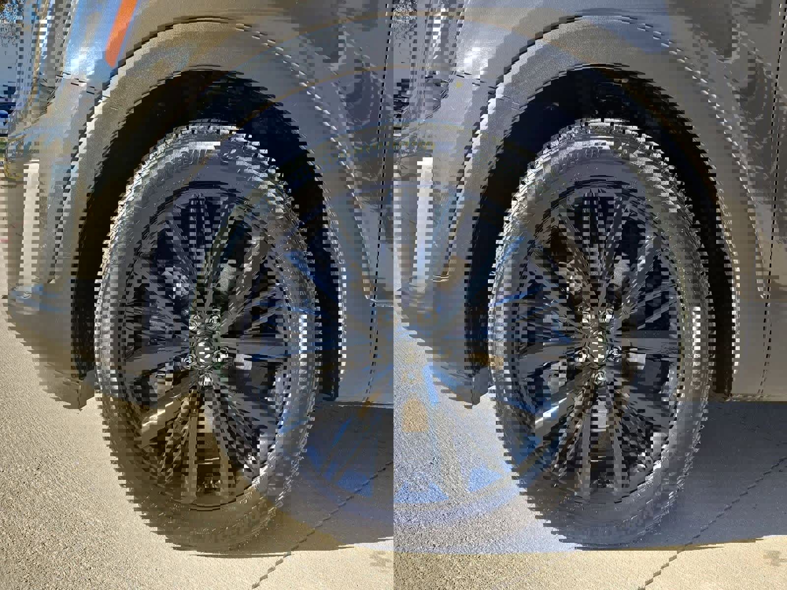 Used 2020 Kia Telluride SX w/ SX Prestige Package image 12