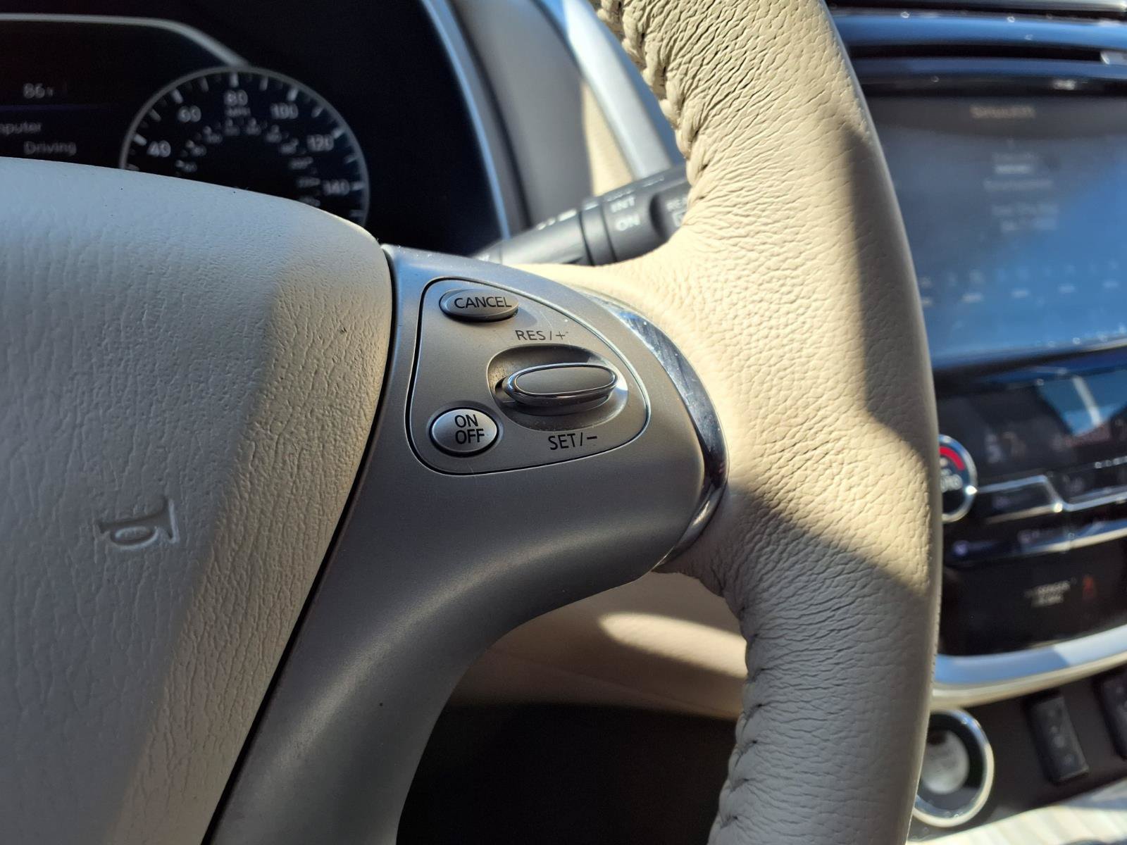 Used 2015 Nissan Murano SL FWD image 21