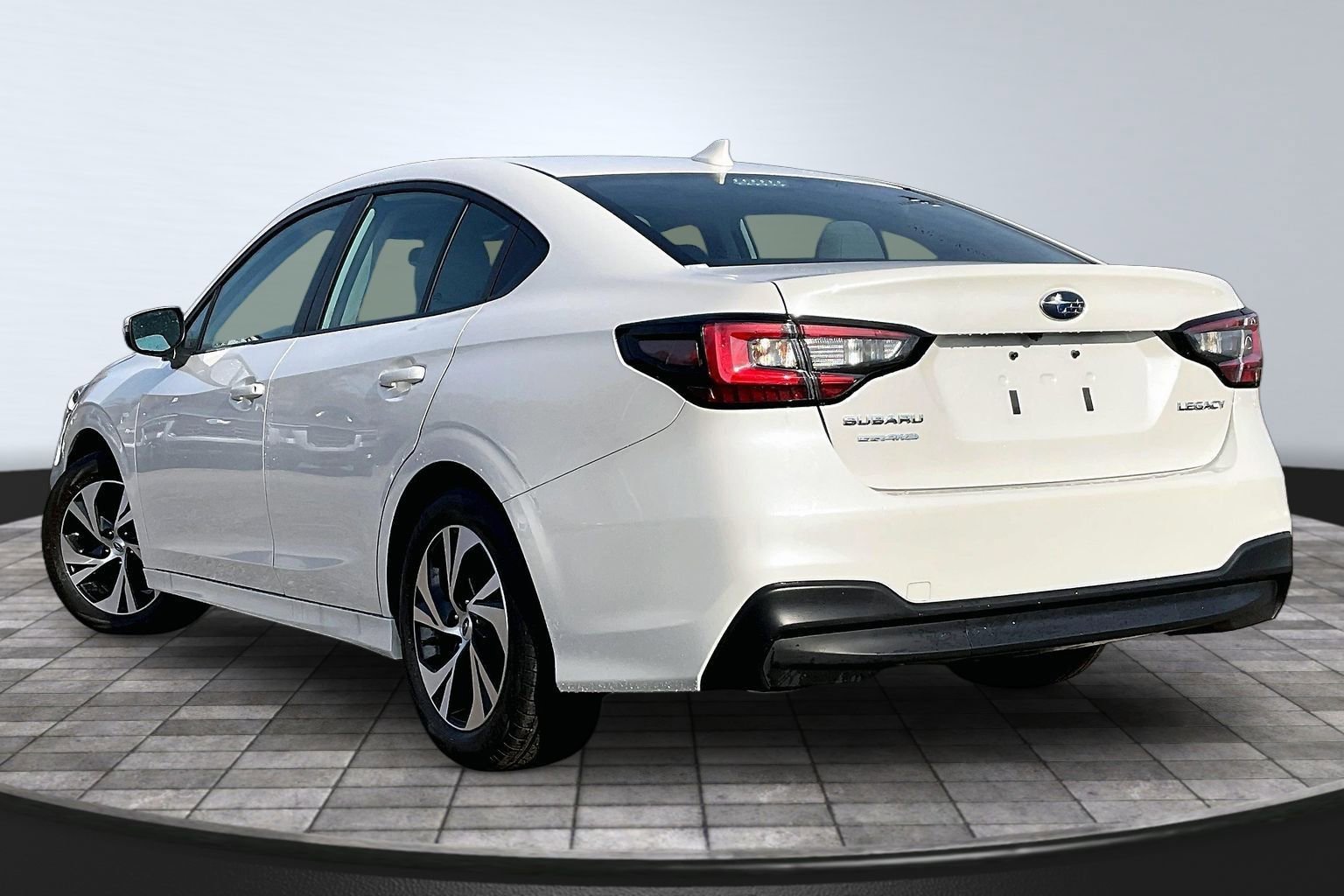 Used 2025 Subaru Legacy Premium image 11