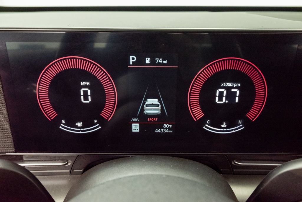 Used 2025 Hyundai Kona SEL FWD image 14