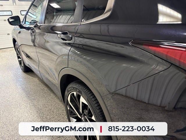 Used 2022 Mitsubishi Outlander SE AWD/4WD image 10