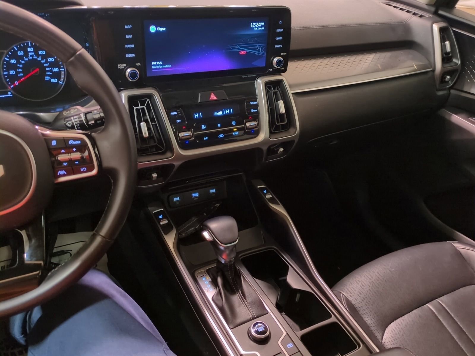 Used 2022 Kia Sorento S w/ Panoramic Sunroof Package image 20