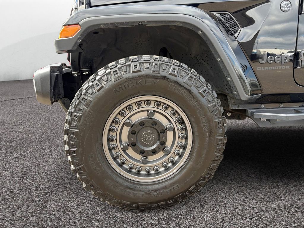 Used 2022 Jeep Gladiator Sport image 10