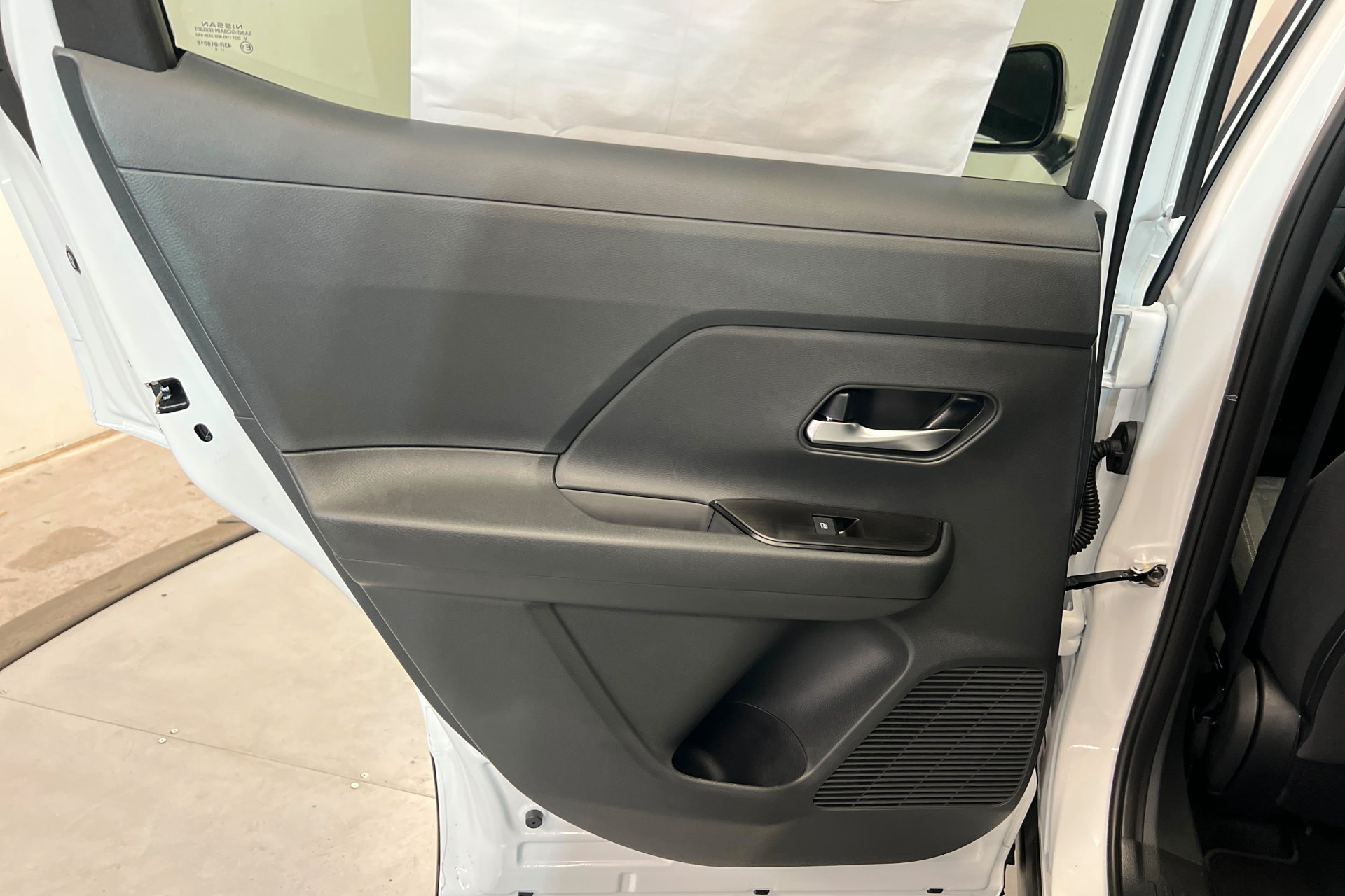 New 2026 Nissan Kicks SV w/ Cold Weather Package FWD image 18