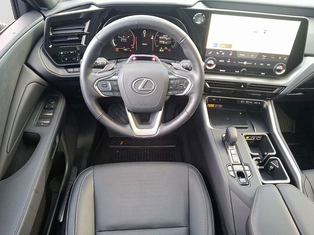 Used 2025 Lexus TX 350 AWD image 13