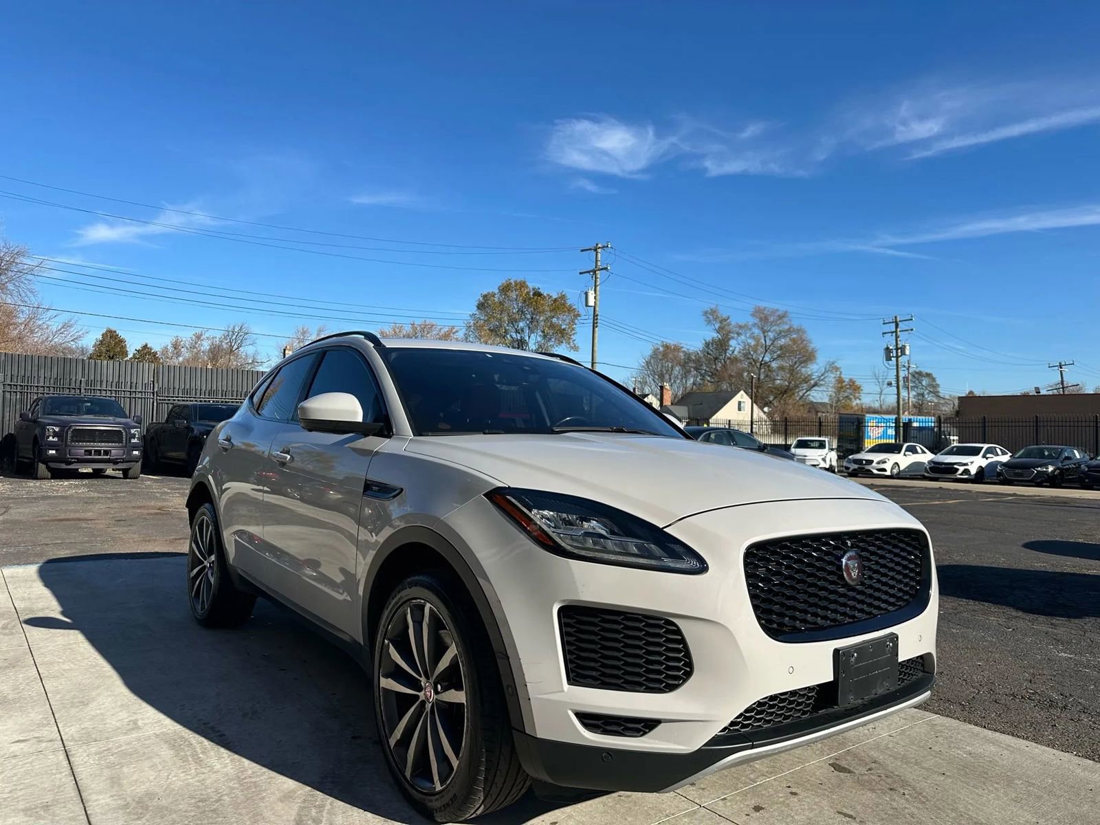 Used 2018 Jaguar E-PACE SE image 3