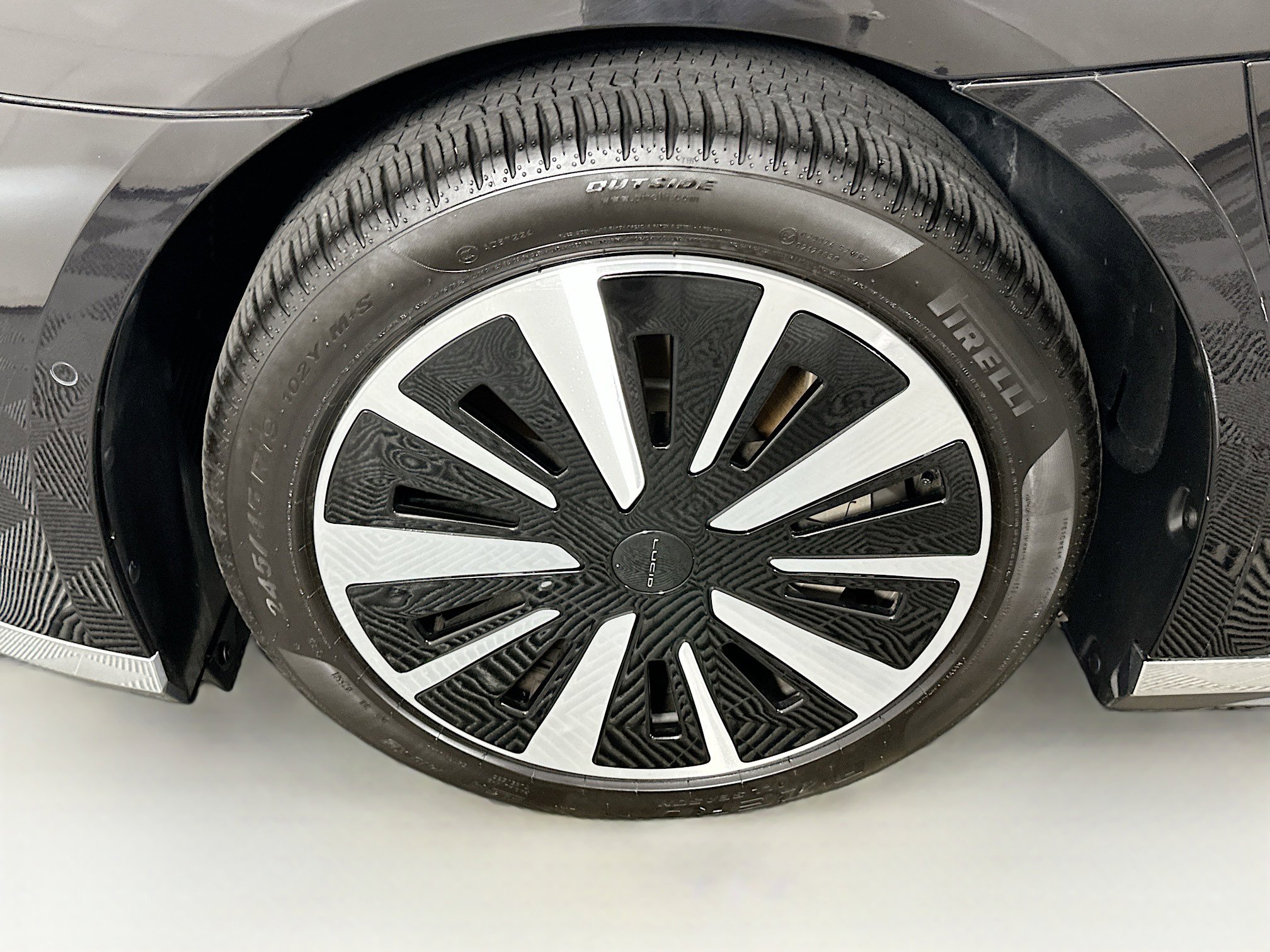 Used 2024 Lucid Air Pure RWD image 11