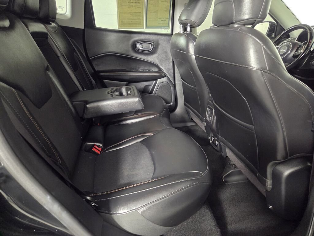 Used 2019 Jeep Compass Latitude FWD image 29