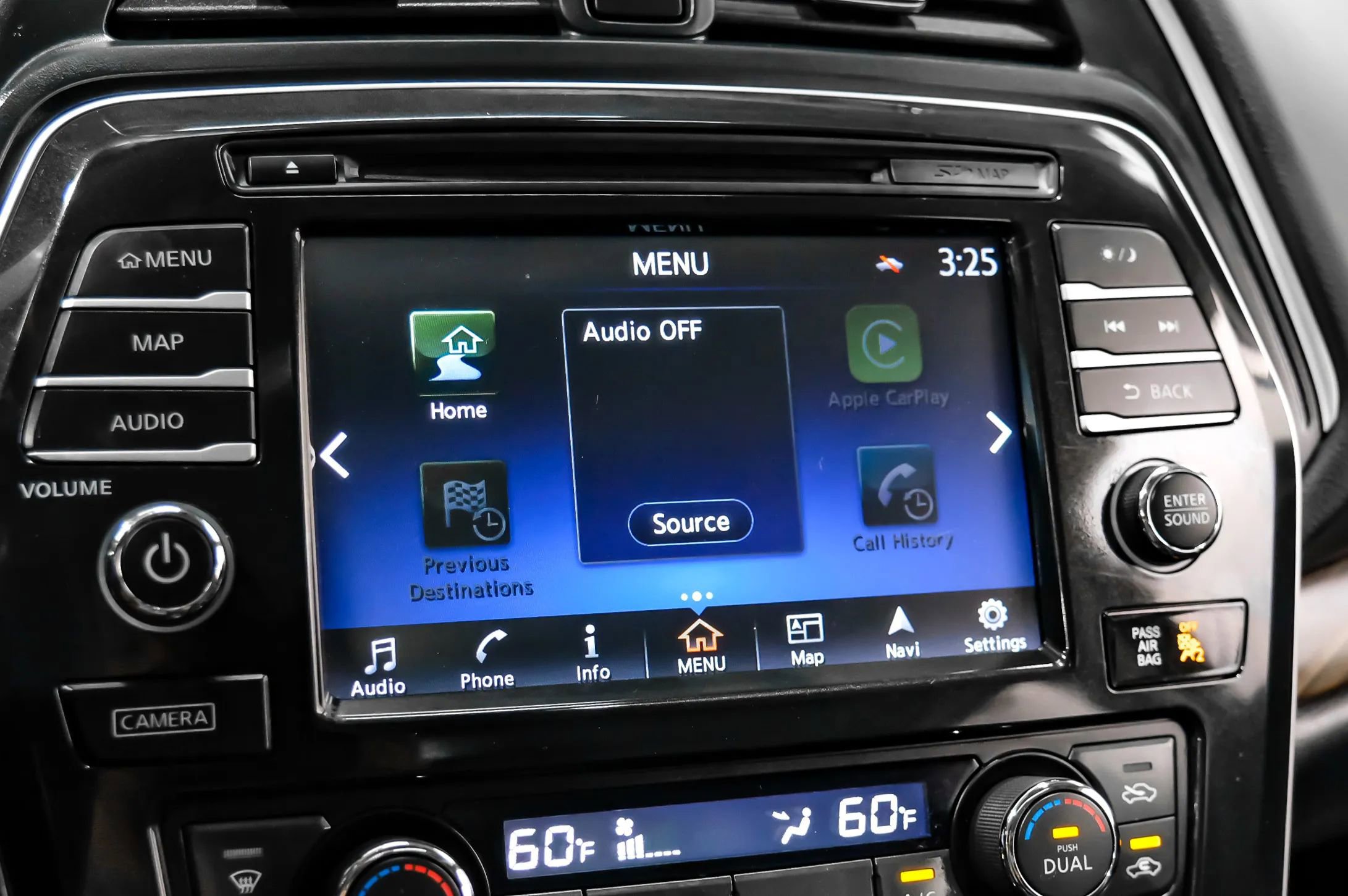 Used 2017 Nissan Maxima Platinum FWD image 40