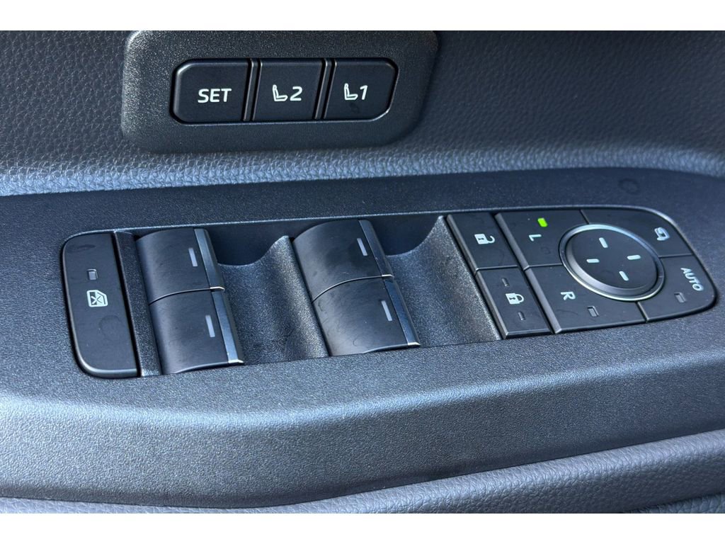 Used 2025 Toyota Land Cruiser w/ Premium Package AWD/4WD image 12