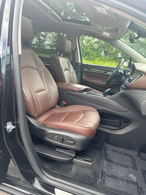 Used 2021 Buick Enclave Avenir w/ Avenir Technology Package AWD/4WD image 42