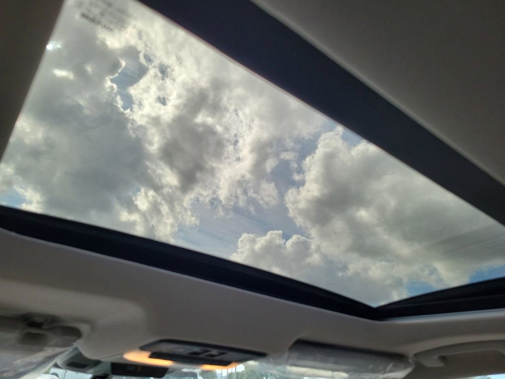 New 2026 Nissan Rogue SV image 8