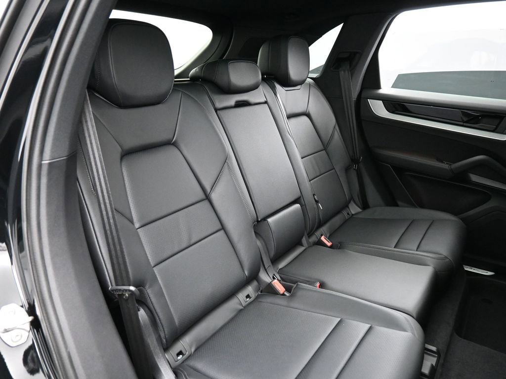 New 2026 Porsche Cayenne image 26