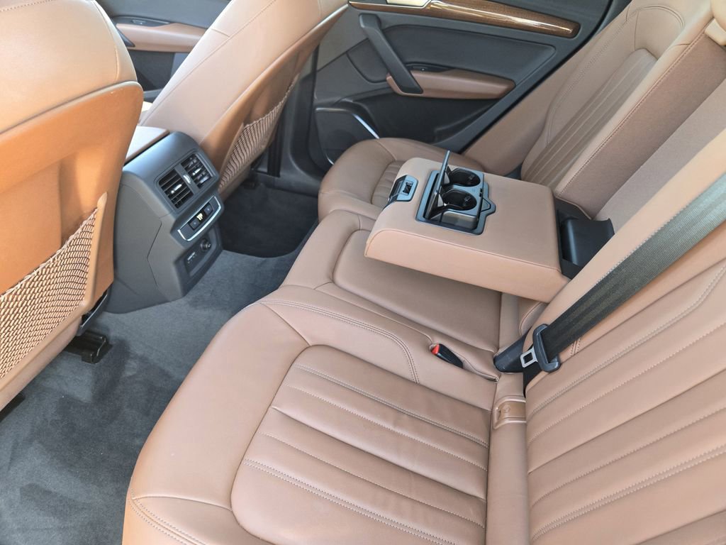 Certified 2023 Audi Q5 2.0T Premium w/ Convenience Package image 38