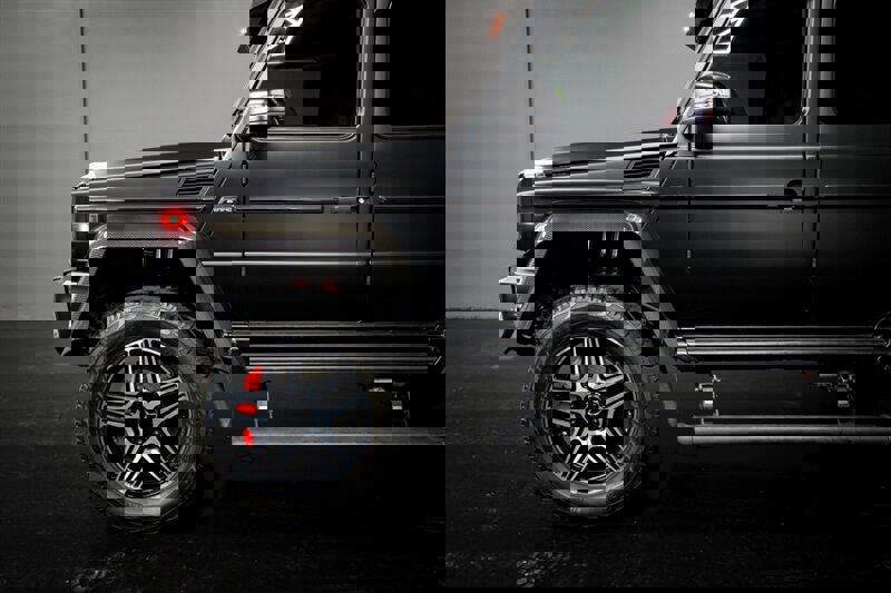 Used 2018 Mercedes-Benz G 550 Squared image 40