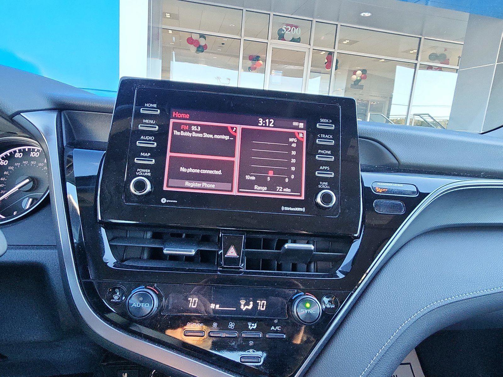 Used 2023 Toyota Camry SE image 17