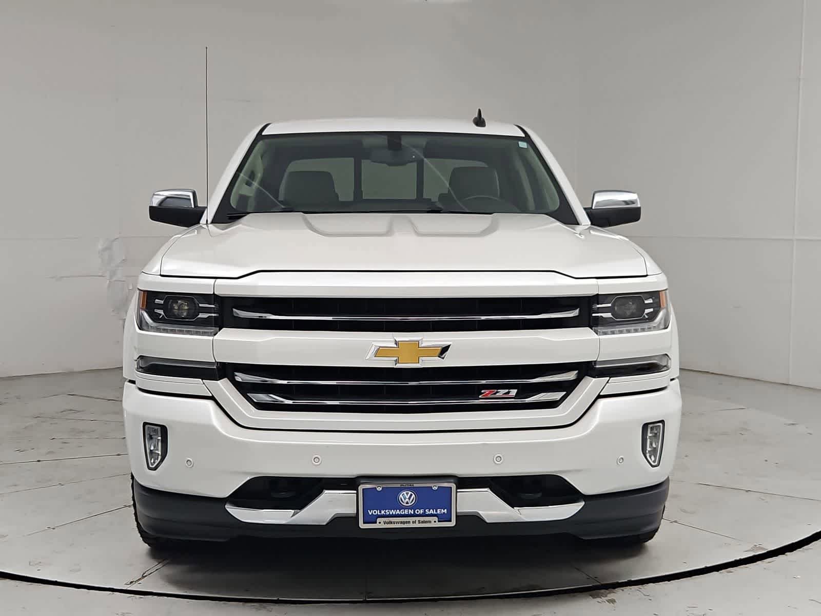 Used 2017 Chevrolet Silverado 1500 LTZ Z71 w/ LTZ Plus Package AWD/4WD image 9
