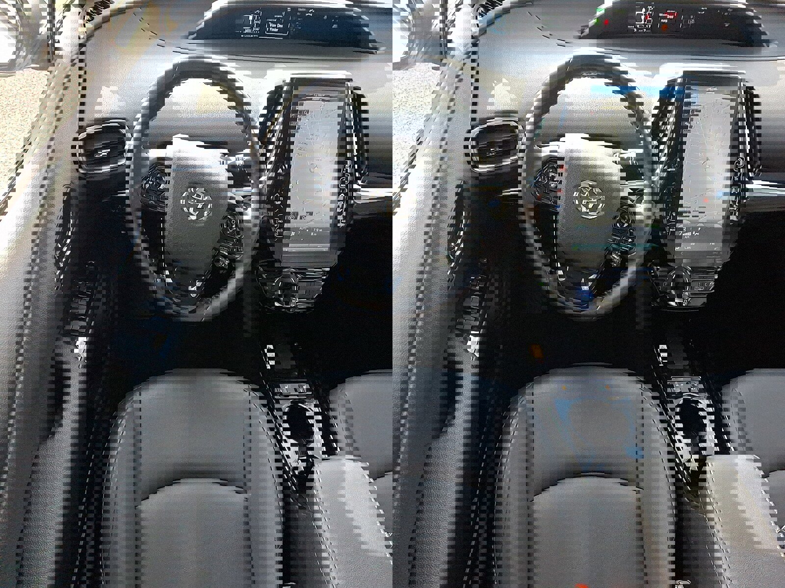 Used 2021 Toyota Prius Prime XLE image 10