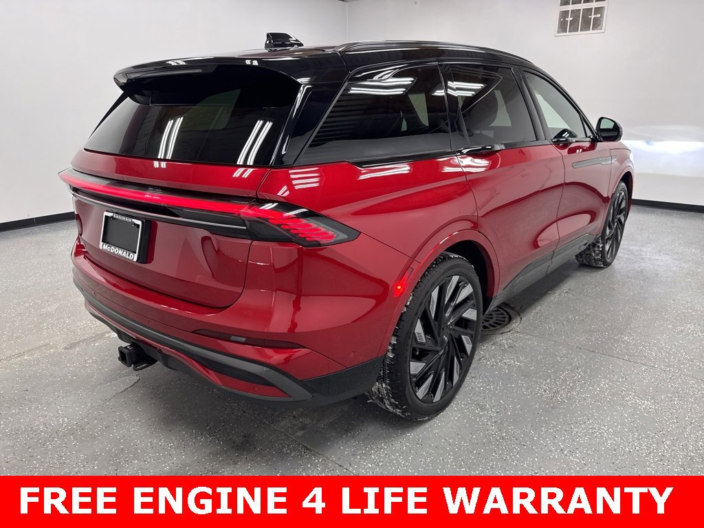 Used 2024 Lincoln Nautilus Reserve w/ Equipment Group 202A image 3