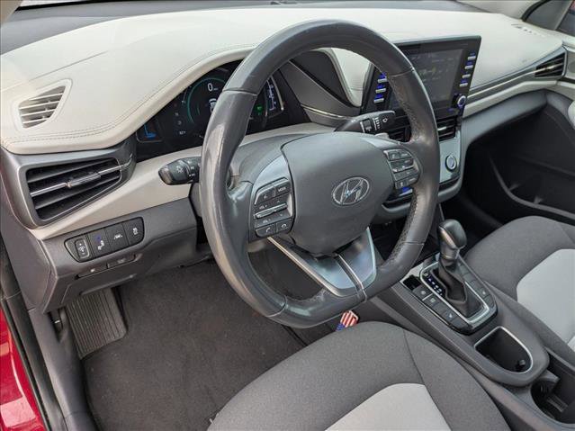 Used 2020 Hyundai Ioniq SEL image 9