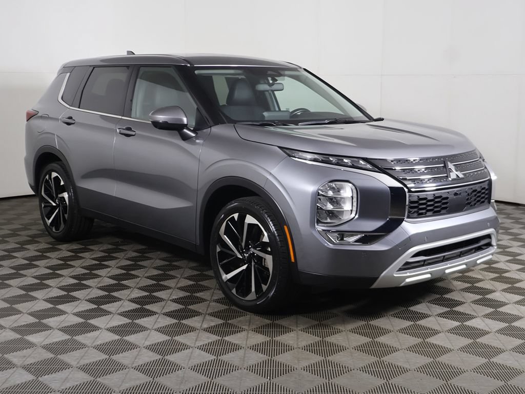 Used 2024 Mitsubishi Outlander SE Black Edition FWD image 55