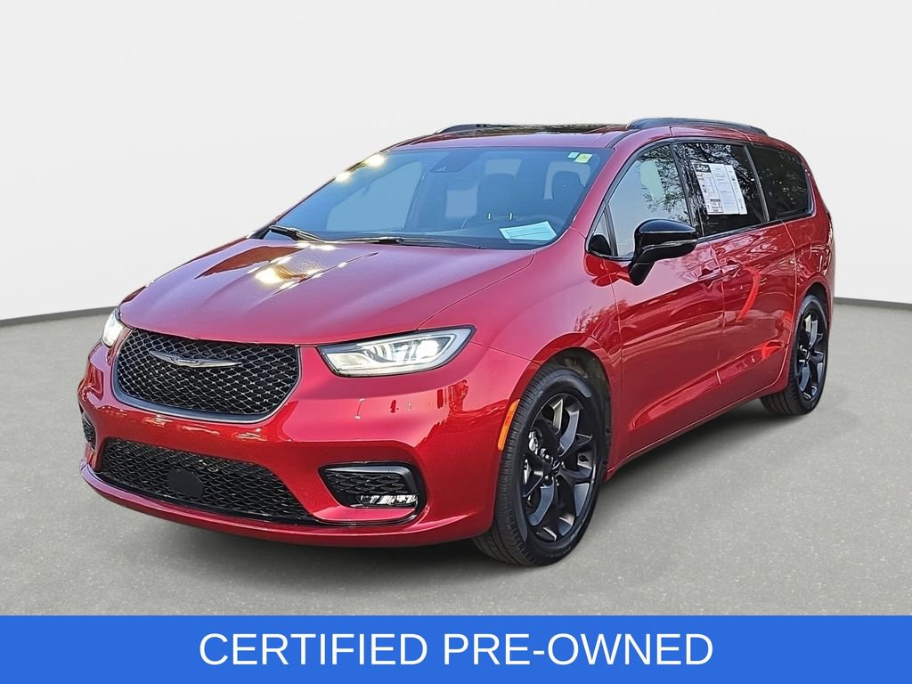 Used 2025 Chrysler Pacifica Limited image 39