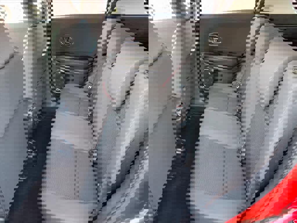 Used 2019 Honda HR-V EX image 9