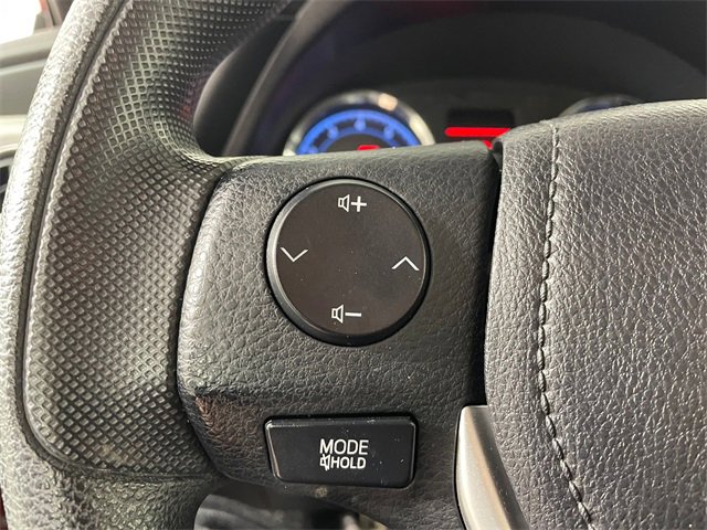 Used 2017 Toyota Corolla LE image 11